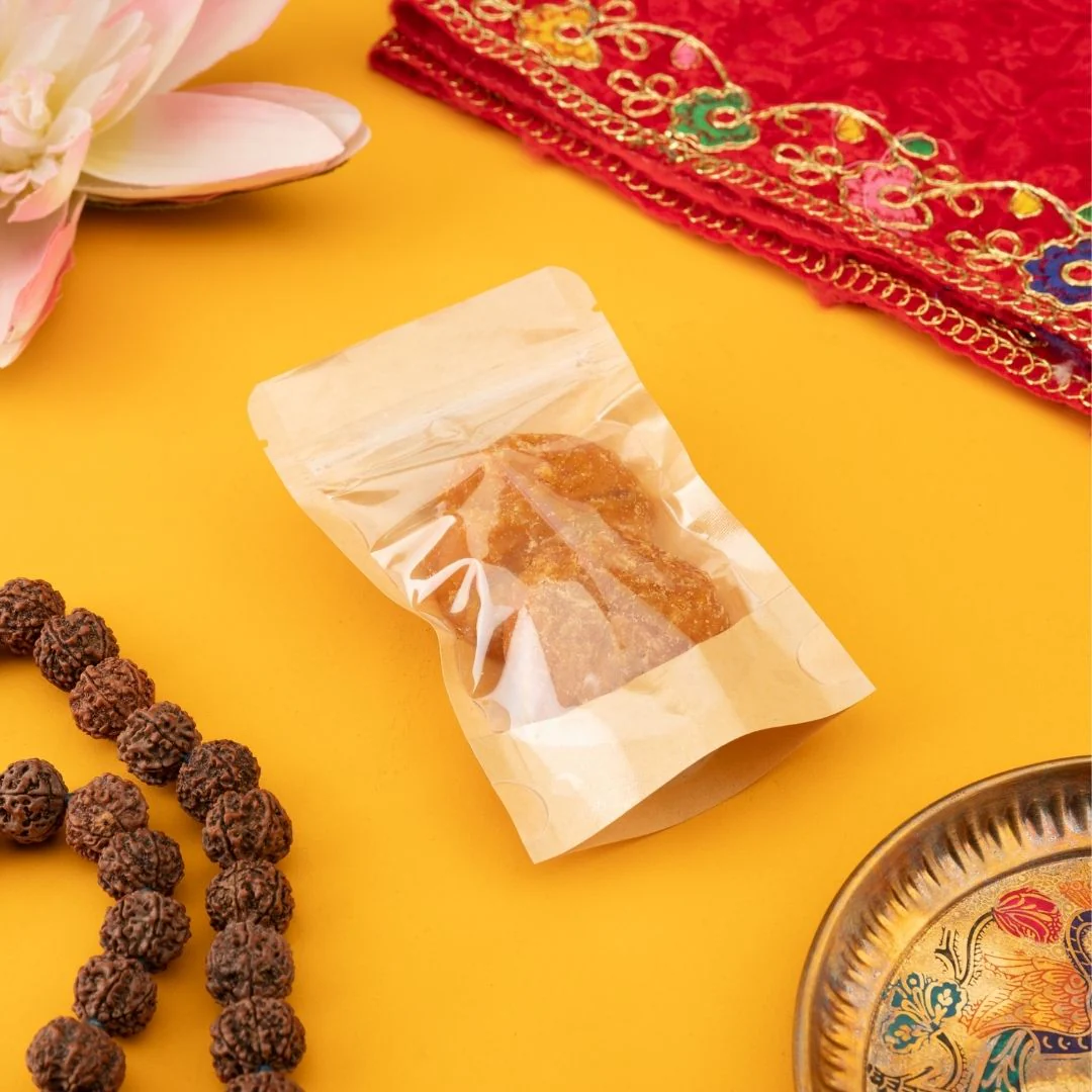 Gud (Organic) – Jaggery Cubes Small For Pooja & Health (100g) - Image 3